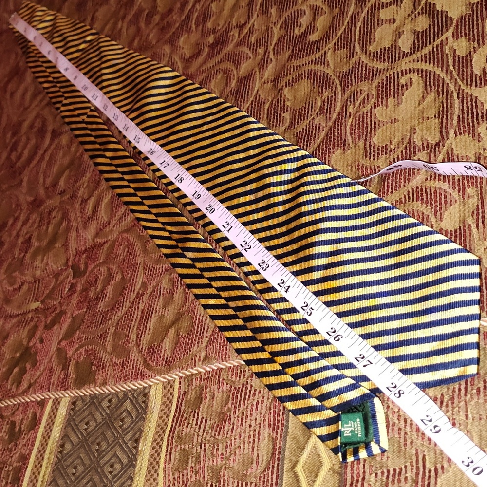 Vintage- Ralph Lauren Navy & Gold silk tie - Picture 5 of 5